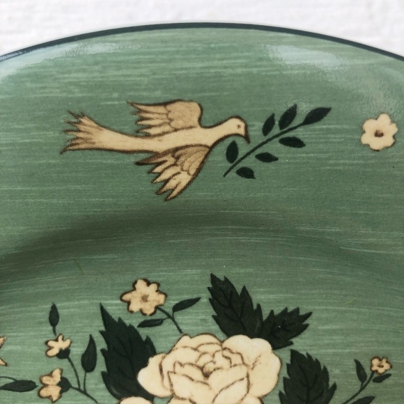 Brandon House “Brandon Rose” Stoneware 8 inch Plates (Set of 4) - Picture 5 of 14